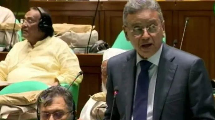 বাংলাদেশে ২০২৬-২৭ অর্থবছরে ৯ লাখ ৩৮ হাজার কোটি টাকার বাজেট